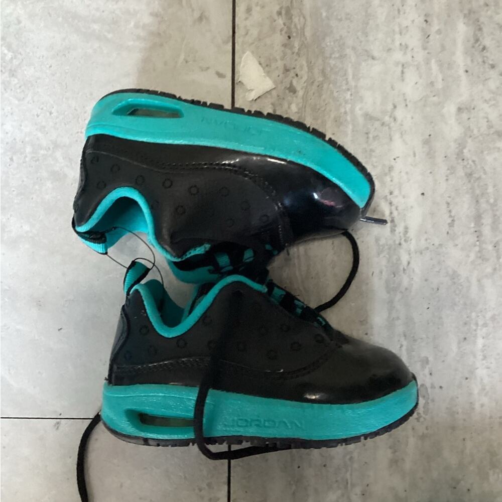 Auth Nike Jordan CMFT Viz Air 13 Girls Sneaker size 5c  W8.5 441379-012